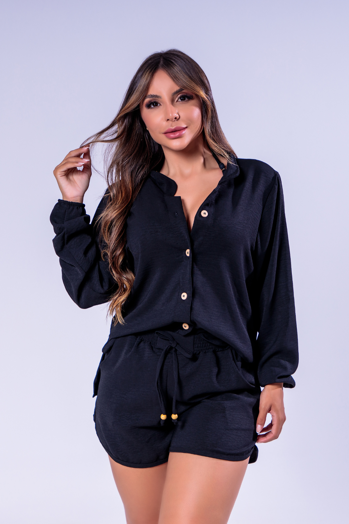 Conjunto Feminino Camisa Manga Longa e Shorts com Amarração