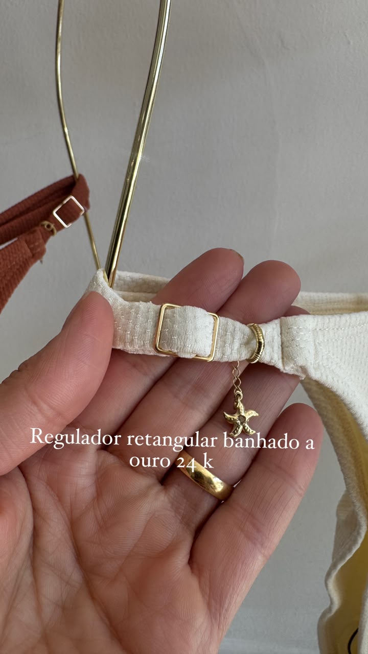 Biquíni Cortininha Charm com Regulagem e Pingentes Dourados