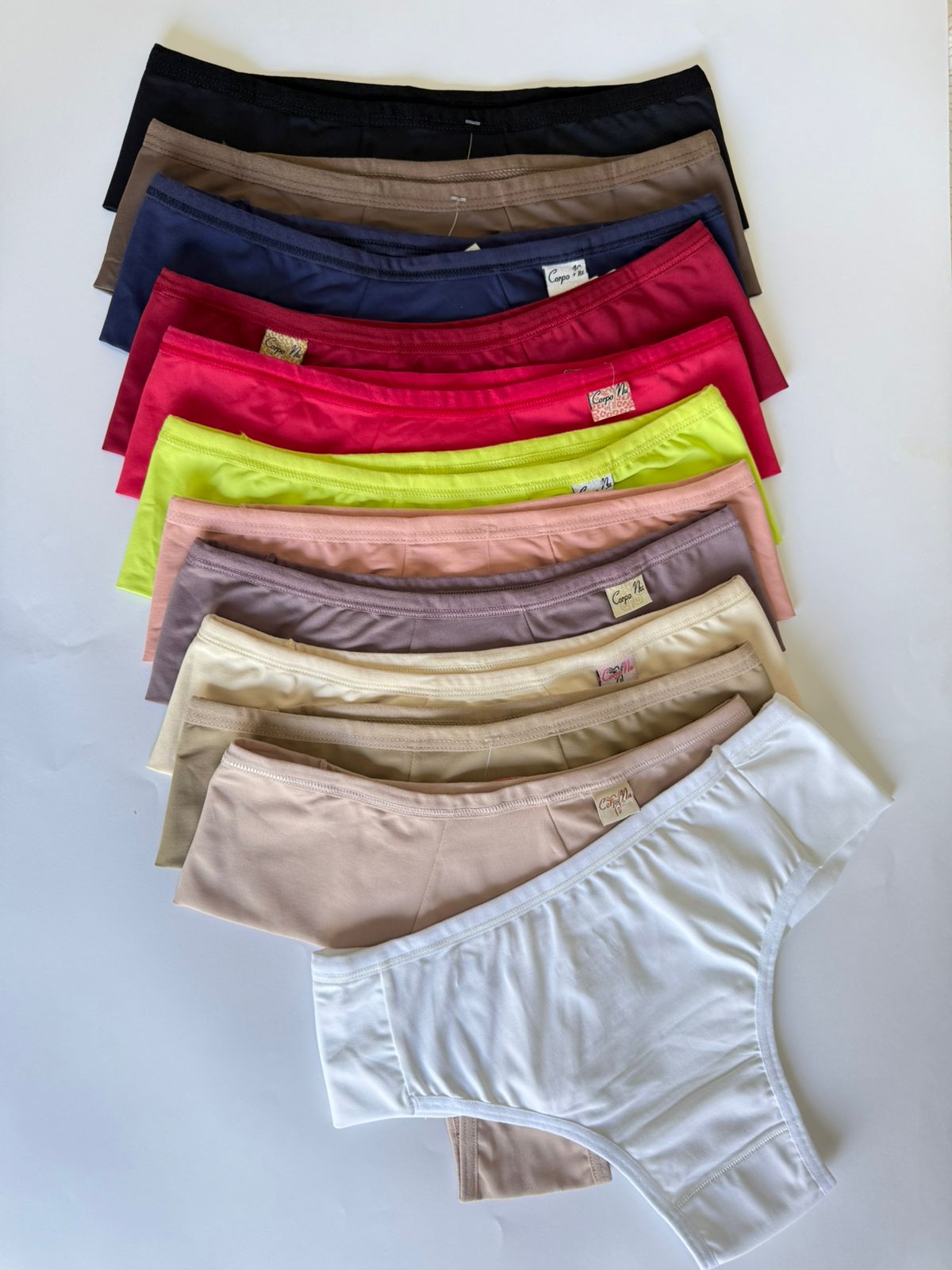Kit com 3 Calcinhas Tangas