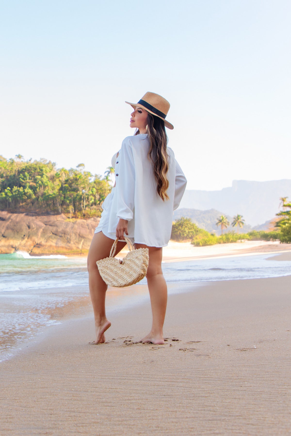 Conjunto Feminino Camisa Manga Longa e Shorts com Amarração